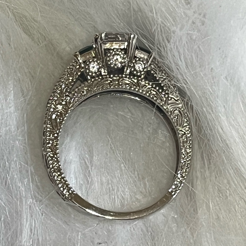 Deco Style Ring - Picture 5 of 13
